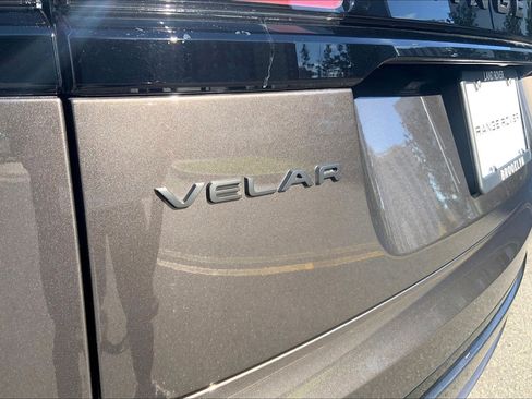 Used 2026 Land Rover Range Rover Velar Dynamic SE image 9