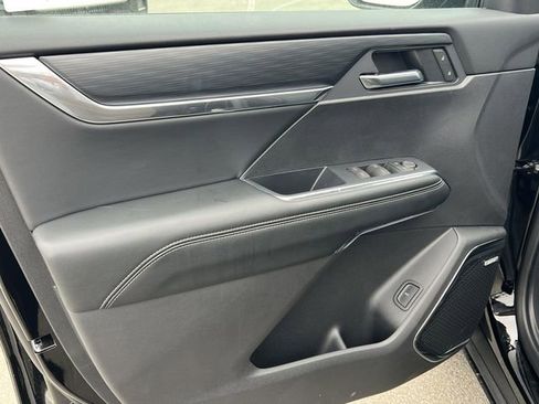 New 2025 GMC Acadia Elevation image 10