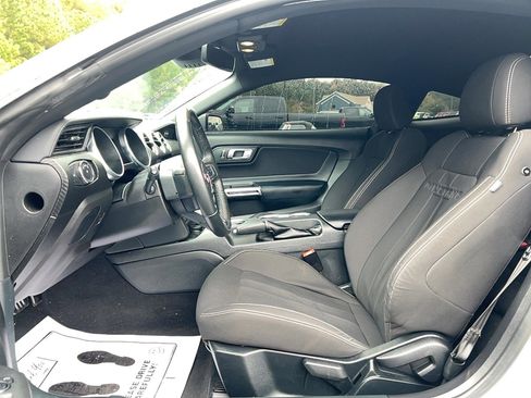 Used 2023 Ford Mustang Coupe image 11