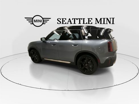New 2026 MINI Cooper Countryman S w/ Comfort Package Max AWD/4WD image 8