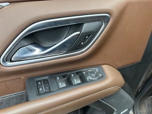 Used 2021 Chevrolet Suburban High Country w/ Premium Package image 5