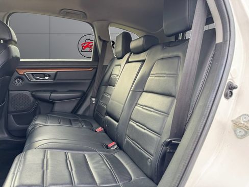 Used 2018 Honda CR-V Touring image 18