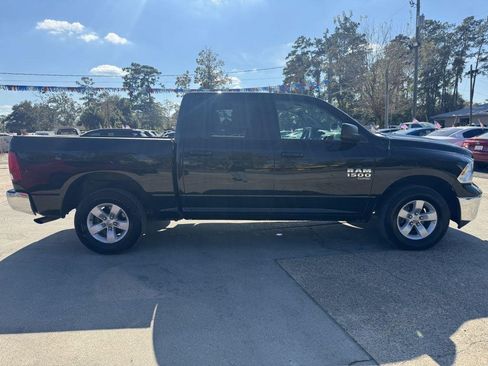 Used 2021 RAM 1500 Classic SLT image 4