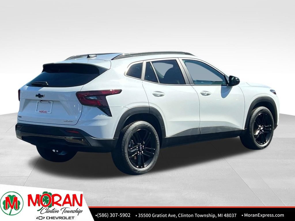 Certified 2025 Chevrolet Trax ACTIV w/ Driver Confidence Package FWD image 5