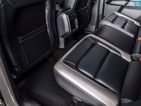 Used 2025 Ford Bronco Outer Banks image 20