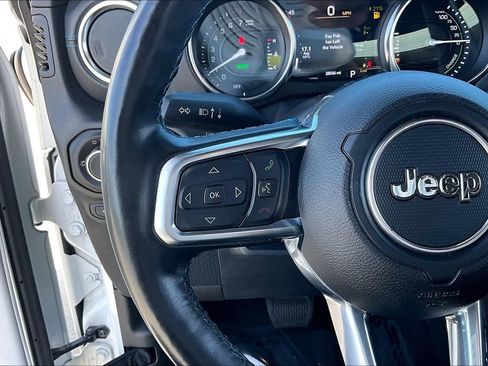Used 2022 Jeep Wrangler Unlimited Rubicon 4xe w/ Steel Bumper Group AWD/4WD image 11