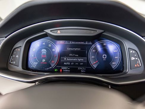 Used 2020 Audi Q8 Premium Plus w/ Premium Plus Package image 24