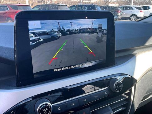 Used 2022 Ford Escape SEL image 17
