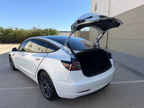 Used 2021 Tesla Model 3 Standard Range Plus RWD image 14