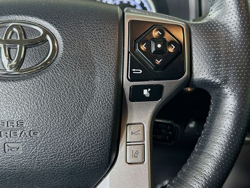 Used 2023 Toyota 4Runner Limited AWD/4WD image 17