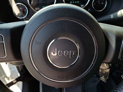 Used 2017 Jeep Wrangler Sport w/ Quick Order Package 24S AWD/4WD image 18