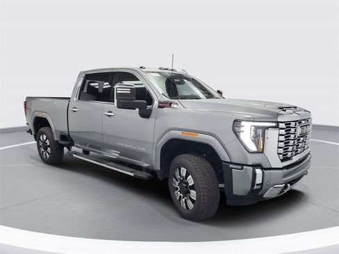New 2026 GMC Sierra 3500 Denali w/ Denali Reserve Package image 2