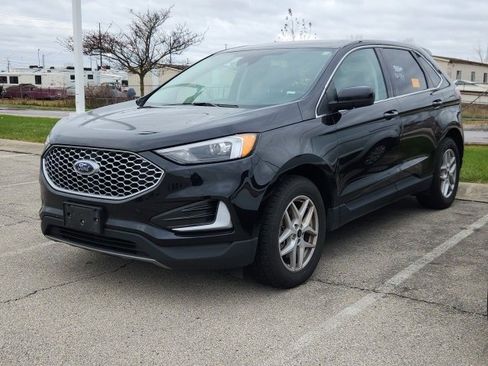 Used 2023 Ford Edge SEL image 2