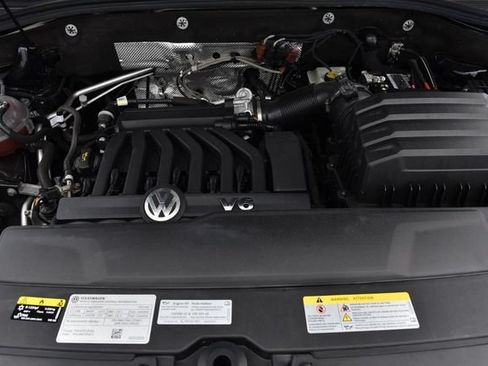 Used 2023 Volkswagen Atlas Cross Sport SEL AWD/4WD image 27