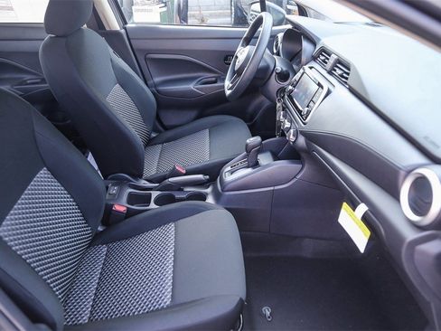 Certified 2025 Nissan Versa S w/ Trunk Package image 18