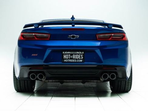 Used 2017 Chevrolet Camaro SS image 16