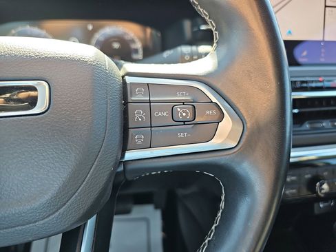 Used 2022 Jeep Compass High Altitude AWD/4WD image 18