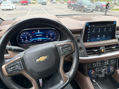 Used 2023 Chevrolet Tahoe High Country w/ Max Trailering Package AWD/4WD image 8