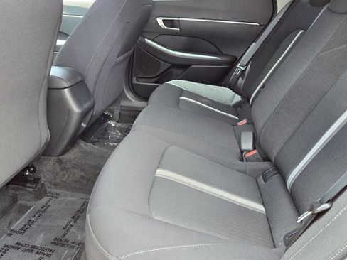 Certified 2023 Hyundai Sonata SE w/ Preferred Accessory Package FWD image 10