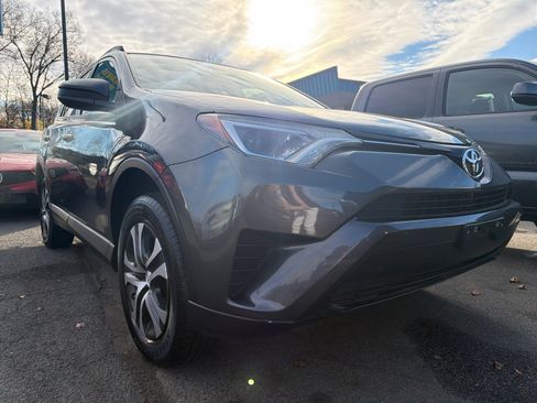 Used 2016 Toyota RAV4 LE image 3
