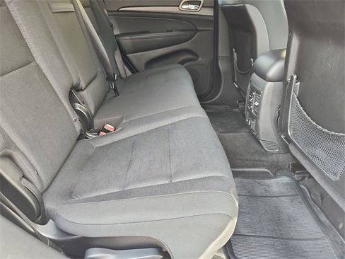 Used 2014 Jeep Grand Cherokee Laredo w/ Security & Convenience Group image 26