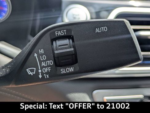 Used 2018 BMW 750i xDrive AWD/4WD image 27
