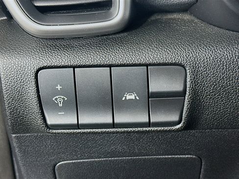 Used 2022 Kia Sportage LX image 16