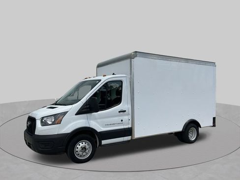 Certified 2022 Ford Transit 350 DRW RWD image 3