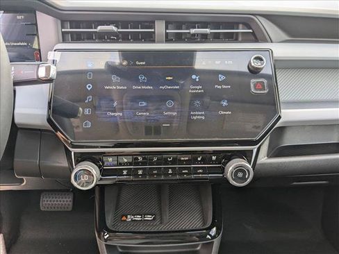 New 2027 Chevrolet Bolt RS w/ Technology Package FWD image 12