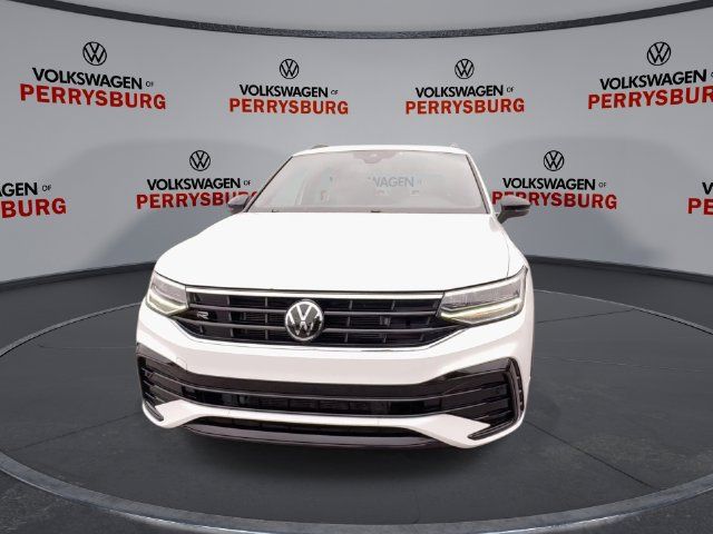 Used 2022 Volkswagen Tiguan SE R-Line AWD/4WD image 3