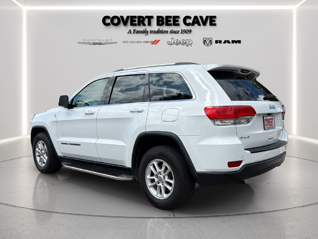 Used 2018 Jeep Grand Cherokee Laredo AWD/4WD image 8