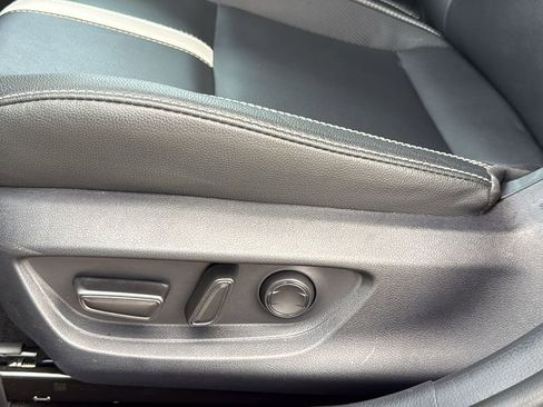 Used 2025 Toyota Camry SE w/ Multimedia Upgrade Package image 11