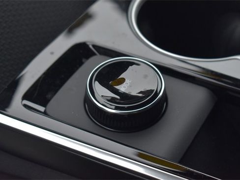 Used 2026 Chevrolet Equinox LT image 22