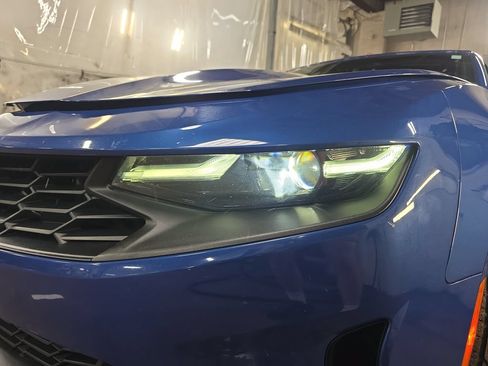 Used 2021 Chevrolet Camaro LT RWD image 28