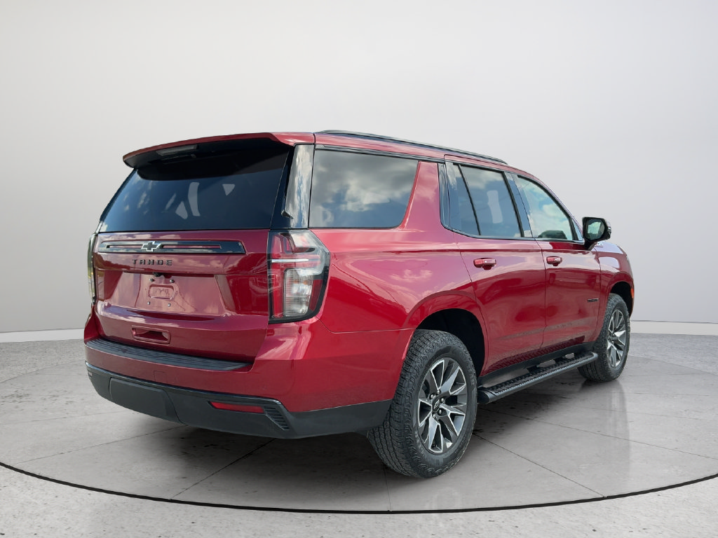 Used 2023 Chevrolet Tahoe Z71 w/ Luxury Package AWD/4WD image 6
