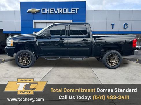 Certified 2013 Chevrolet Silverado 1500 LTZ w/ LTZ Plus Package image 2