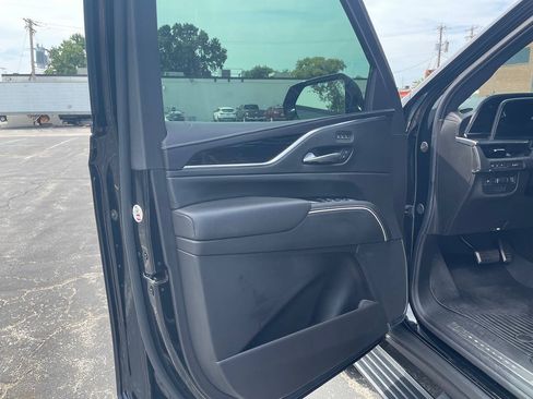 Used 2024 Cadillac Escalade V w/ LPO, ONYX Package AWD/4WD image 46