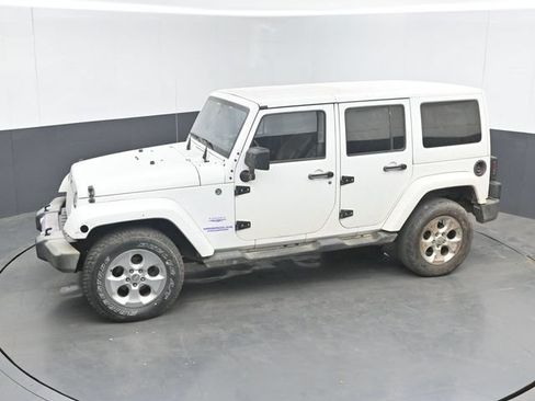 Used 2015 Jeep Wrangler Unlimited Sahara w/ Trailer Tow Group AWD/4WD image 19