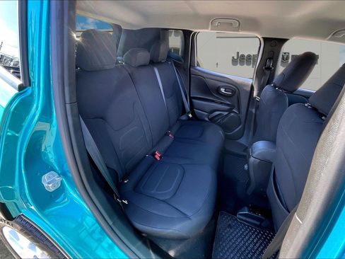 Used 2022 Jeep Renegade Latitude image 23