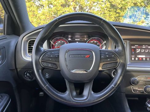 Used 2020 Dodge Charger SXT image 25