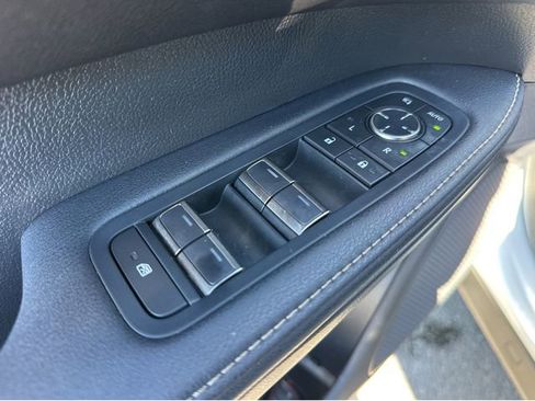 Used 2024 Lexus RX 500h F Sport w/ Convenience Package image 39