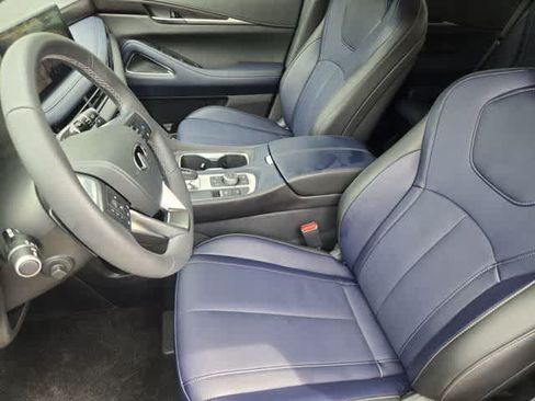 Certified 2026 INFINITI QX60 Sport w/ Dark Cargo Package AWD/4WD image 11