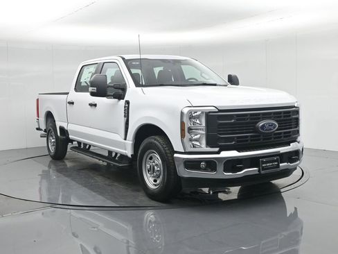 New 2026 Ford F250 XL w/ XL Chrome Package image 39