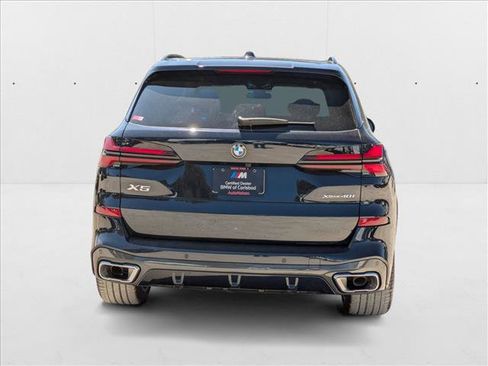 Used 2026 BMW X5 xDrive40i w/ M Sport Package AWD/4WD image 7