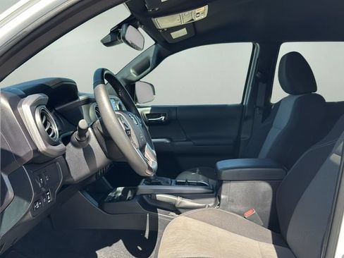 Used 2023 Toyota Tacoma TRD Sport w/ Advanced Technology Package AWD/4WD image 17
