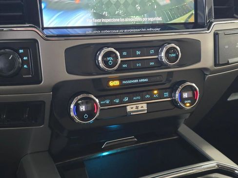 Used 2022 Ford F250 Lariat AWD/4WD image 29