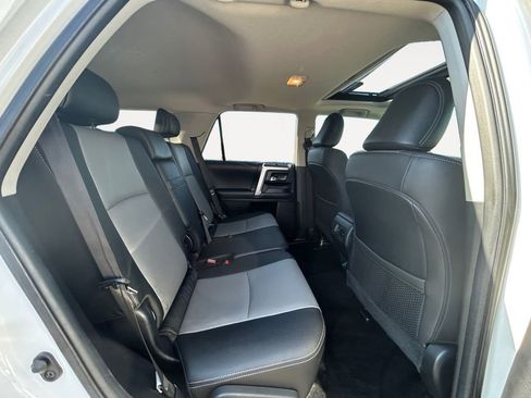 Used 2020 Toyota 4Runner SR5 Premium w/ Moonroof Package AWD/4WD image 23