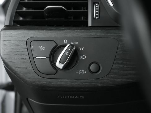 Used 2019 Audi A4 2.0T Premium Plus w/ Premium Plus Package image 38