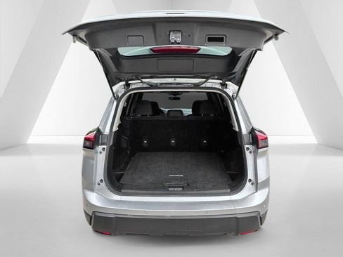 Used 2024 Nissan Rogue S FWD image 29