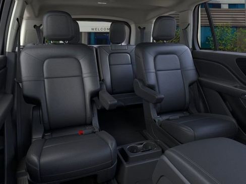 New 2026 Lincoln Aviator AWD image 11